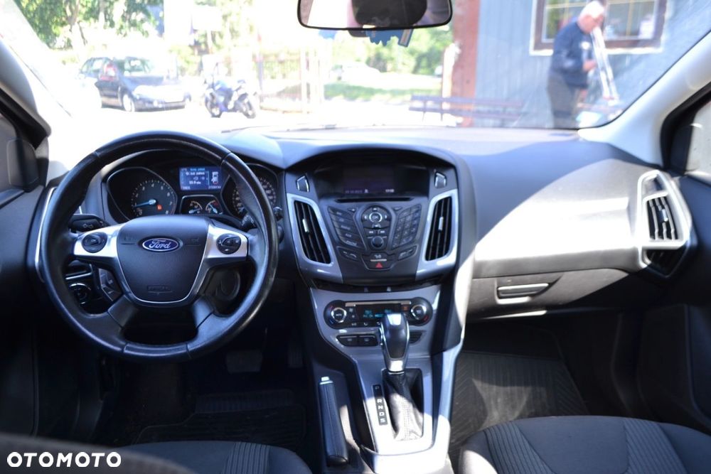 Ford Focus - 8