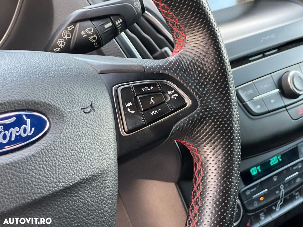Ford Focus - 14