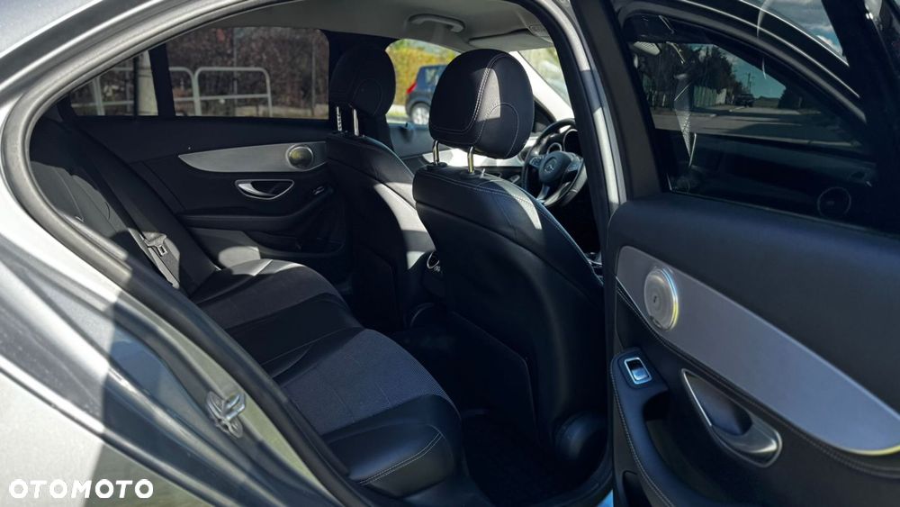 Mercedes-Benz Klasa C 180 Avantgarde - 11