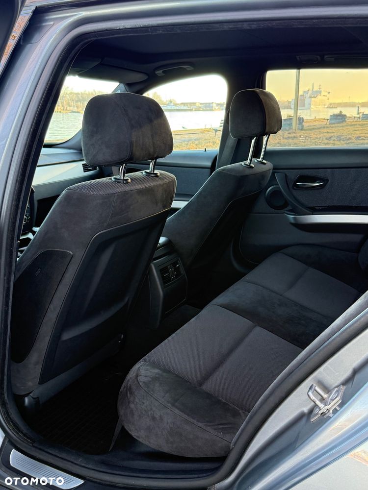 BMW Seria 3 320d - 13