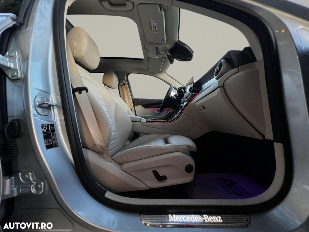Mercedes-Benz GLC 300 de 4Matic 9G-TRONIC Exclusive - 21