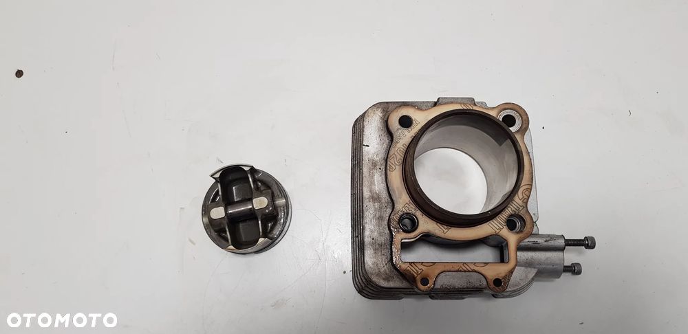 Yamaha YBR 250 - Cylinder Tłok Pierścienie - 5