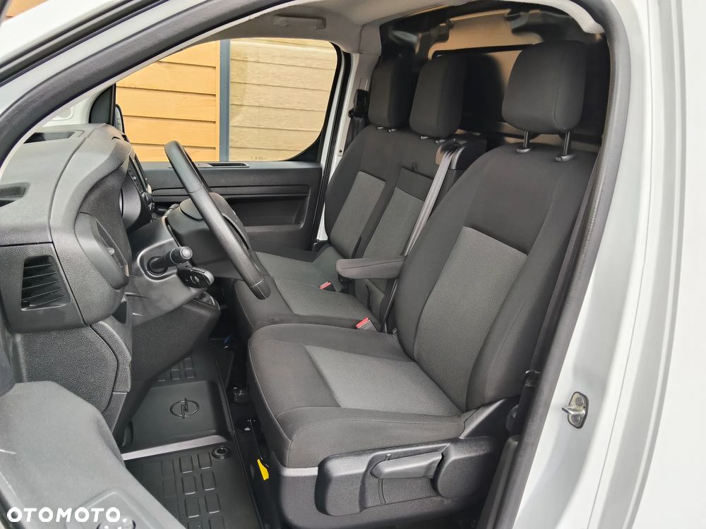 Opel Vivaro - 11