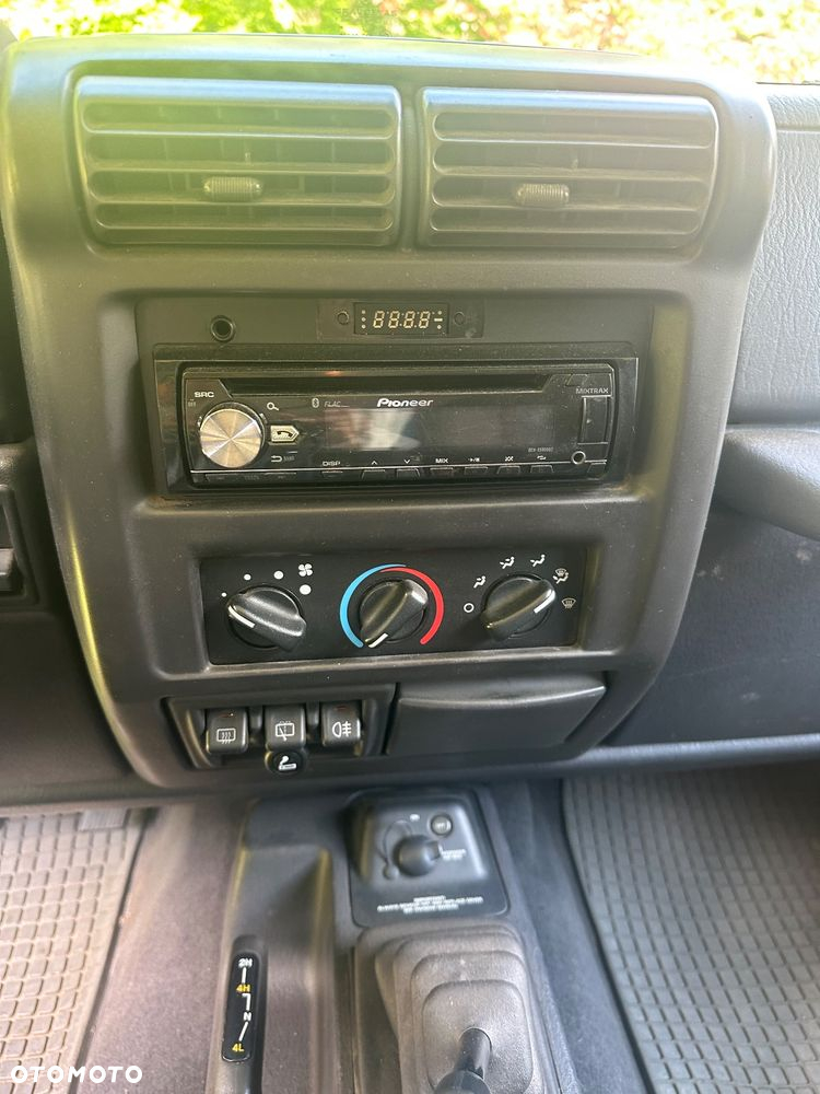 Jeep Wrangler 2.5 Sport - 7
