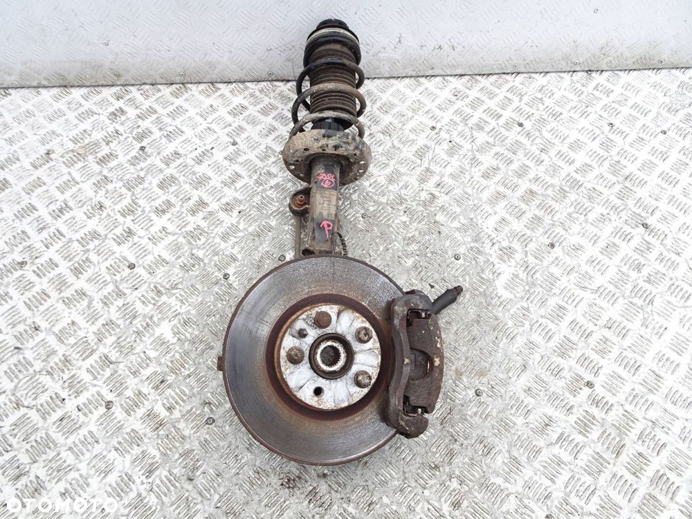 kolumna zwrotnica prawa fiat 500l 1.4 benzyna - 1