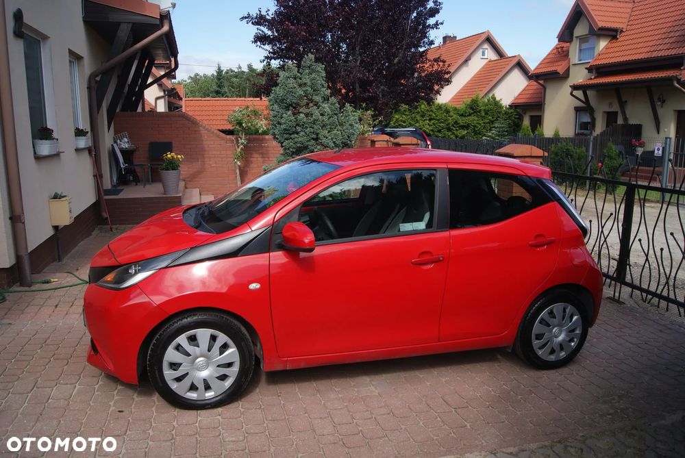 Toyota Aygo x-clusiv - 4