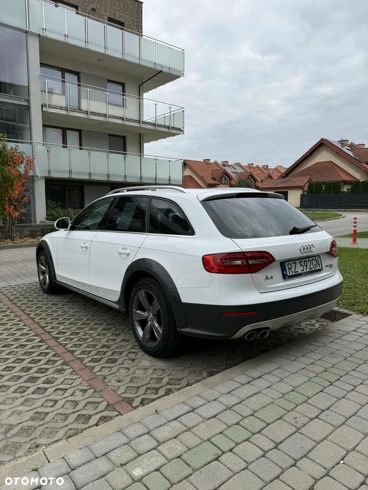 Audi A4 Allroad 2.0 TDI Quattro - 4