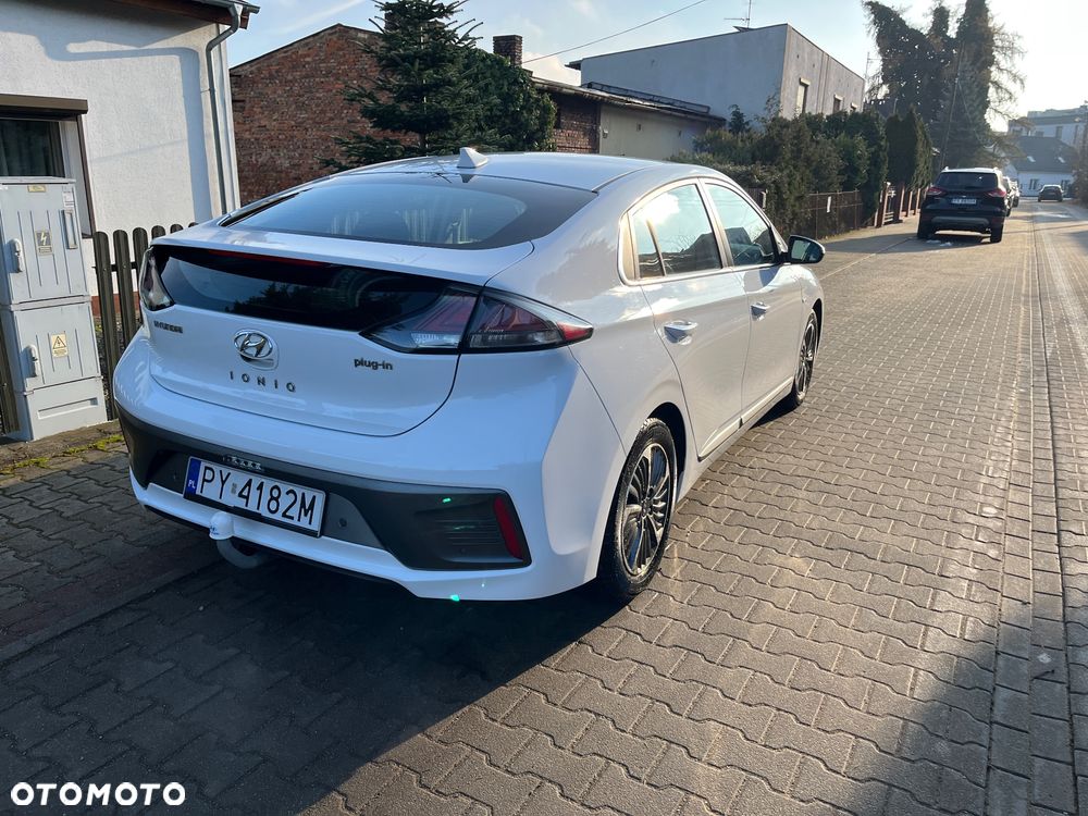 Hyundai IONIQ Hybrid Premium - 5