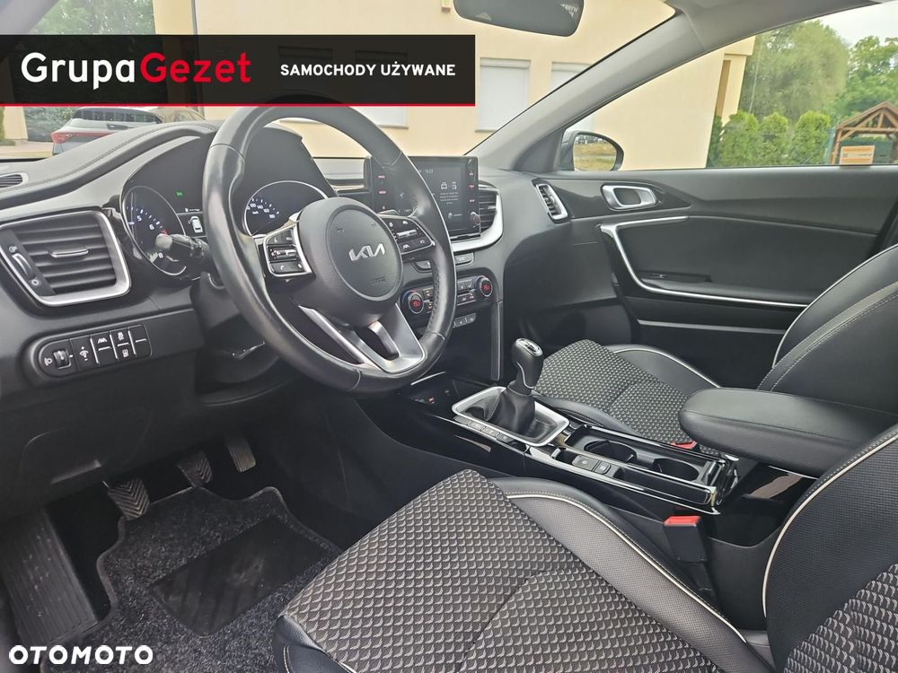 Kia Ceed - 9