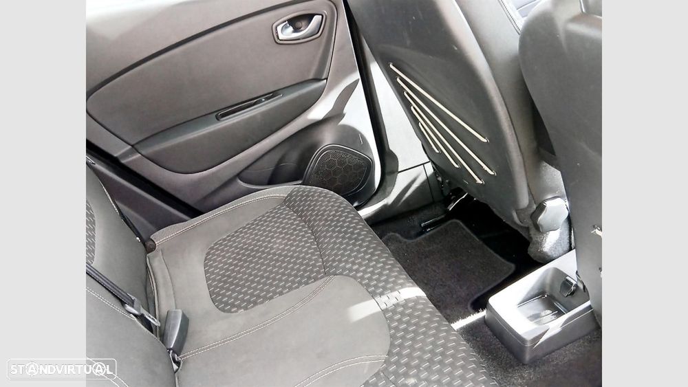 Renault Captur 1.2 TCe Exclusive XMOD EDC - 18