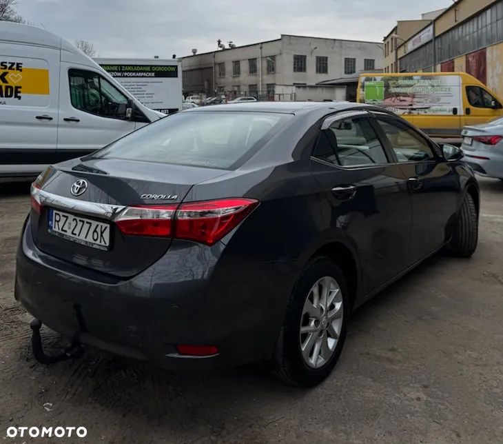 Toyota Corolla 1.6 Premium - 2