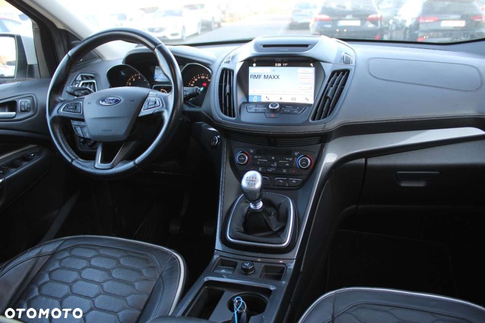 Ford Kuga 1.5 EcoBoost 2x4 Vignale - 34