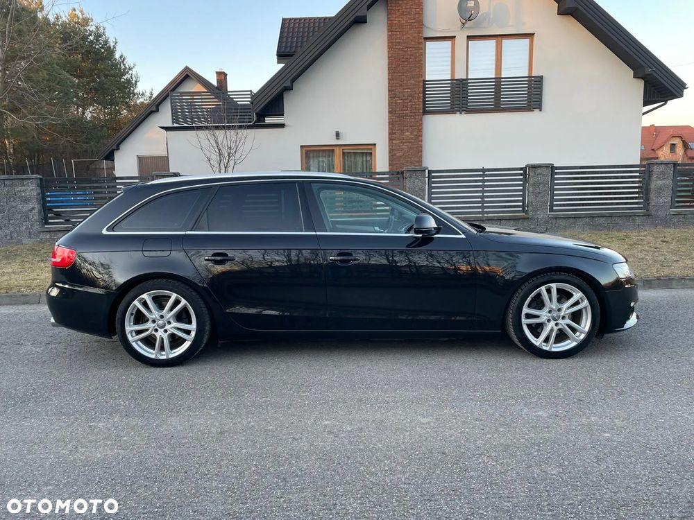 Audi A4 Avant - 4