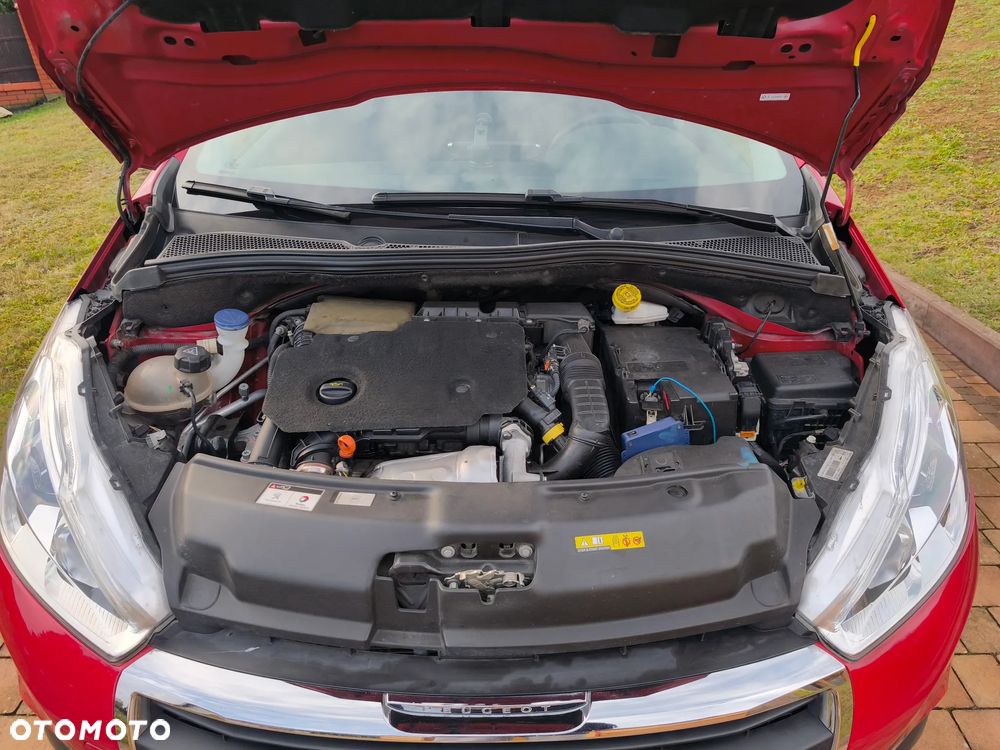 Peugeot 208 1.5 BlueHDi GT Line S&S - 10