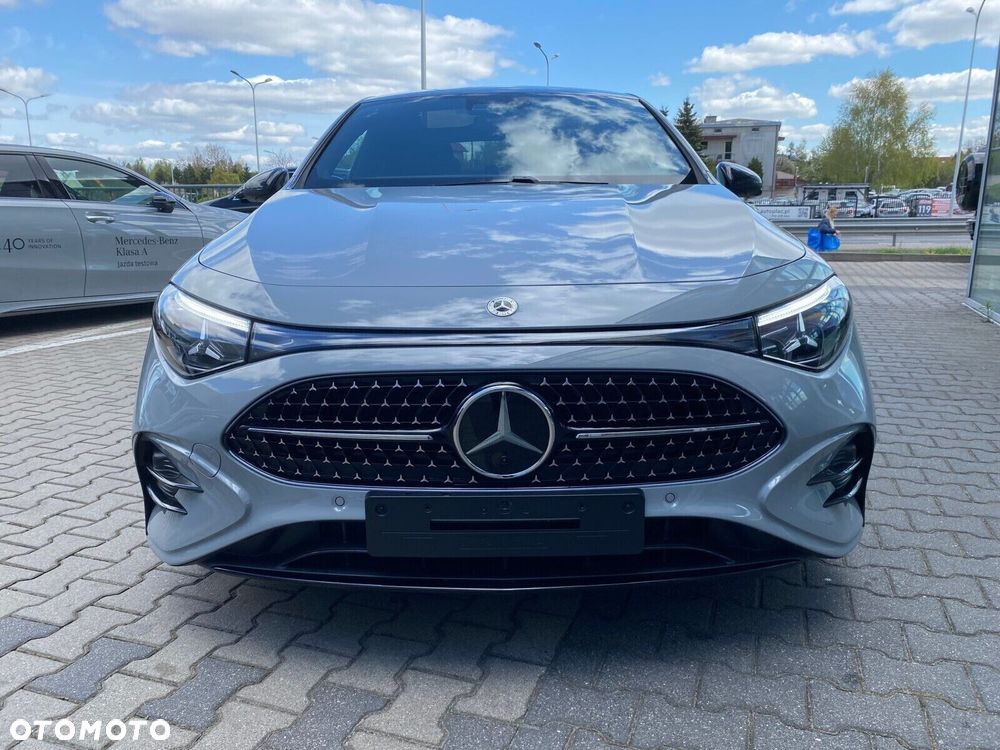 Mercedes-Benz CLA - 2