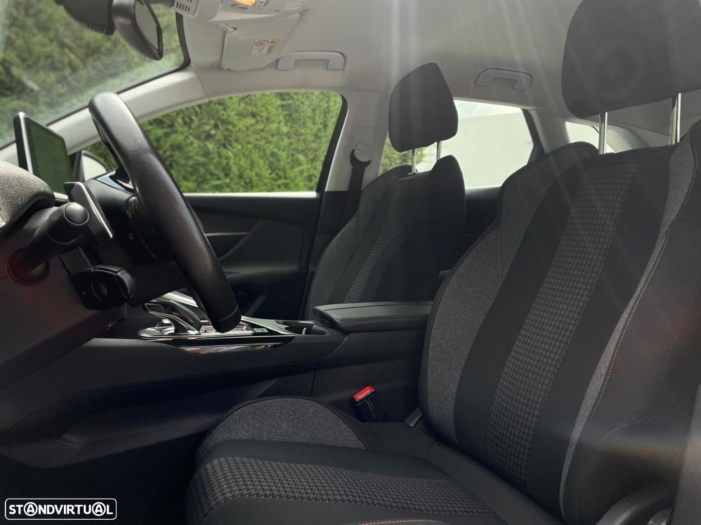 Peugeot 3008 PureTech 130 Stop & Start GPF EAT8 Active - 5