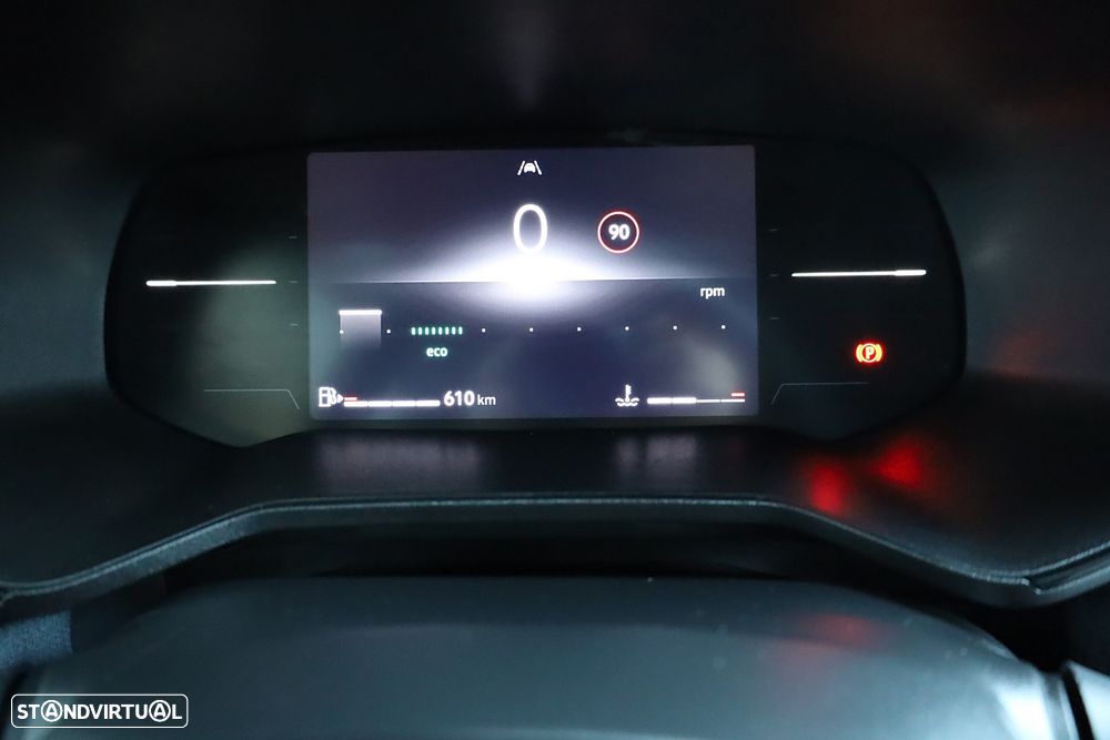 Renault Clio 1.0 TCe Evolution - 28