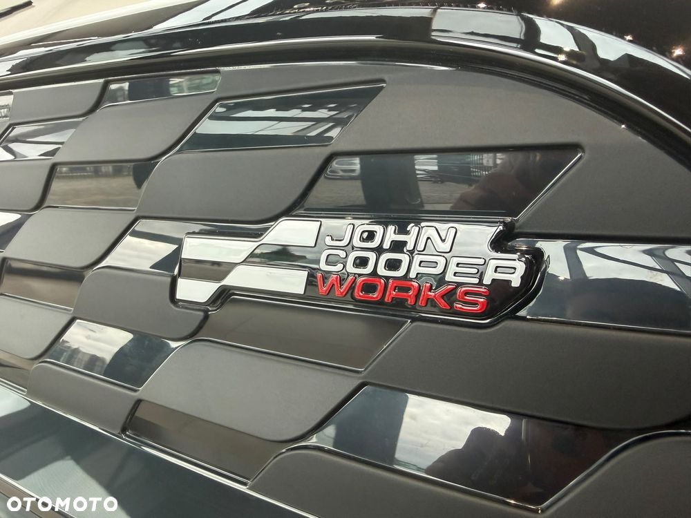 MINI Countryman SE ALL4 John Cooper Works Trim - 7