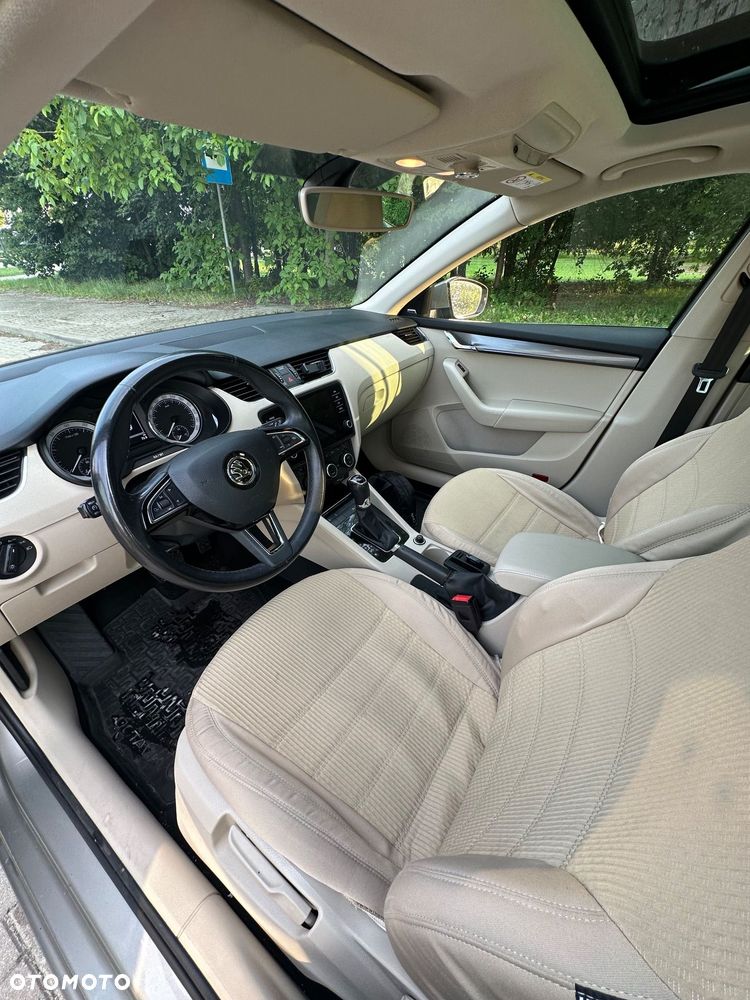 Skoda Octavia 1.5 TSI ACT Style DSG - 10