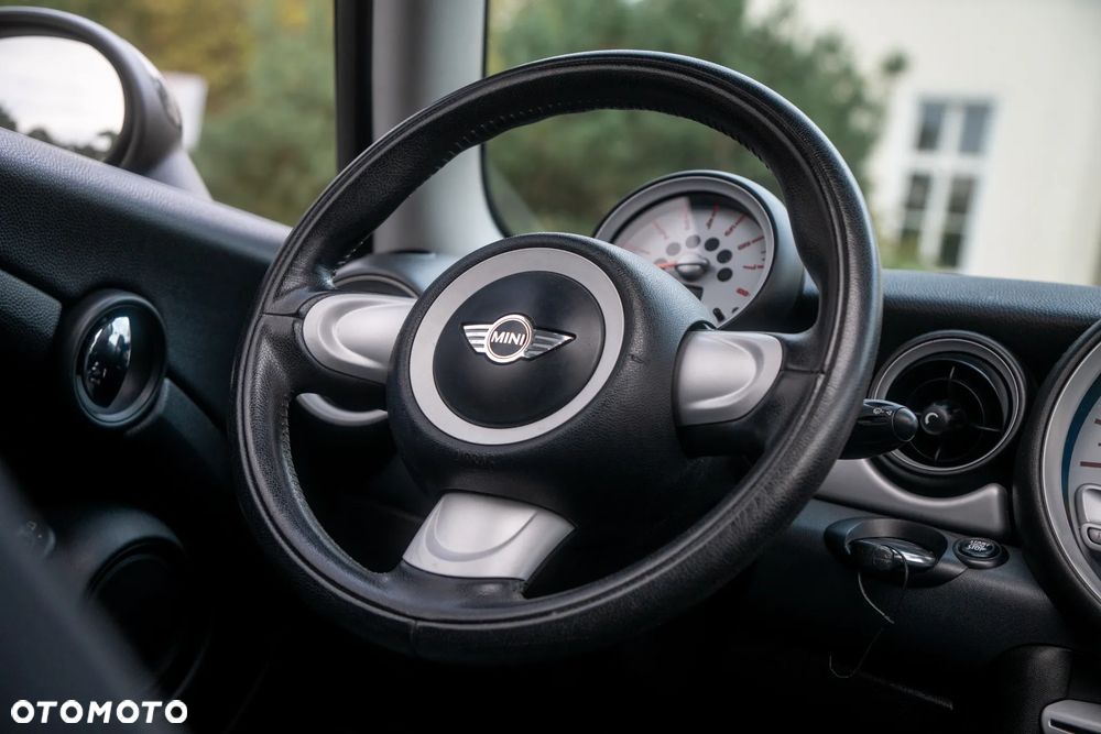 MINI ONE Standard - 17