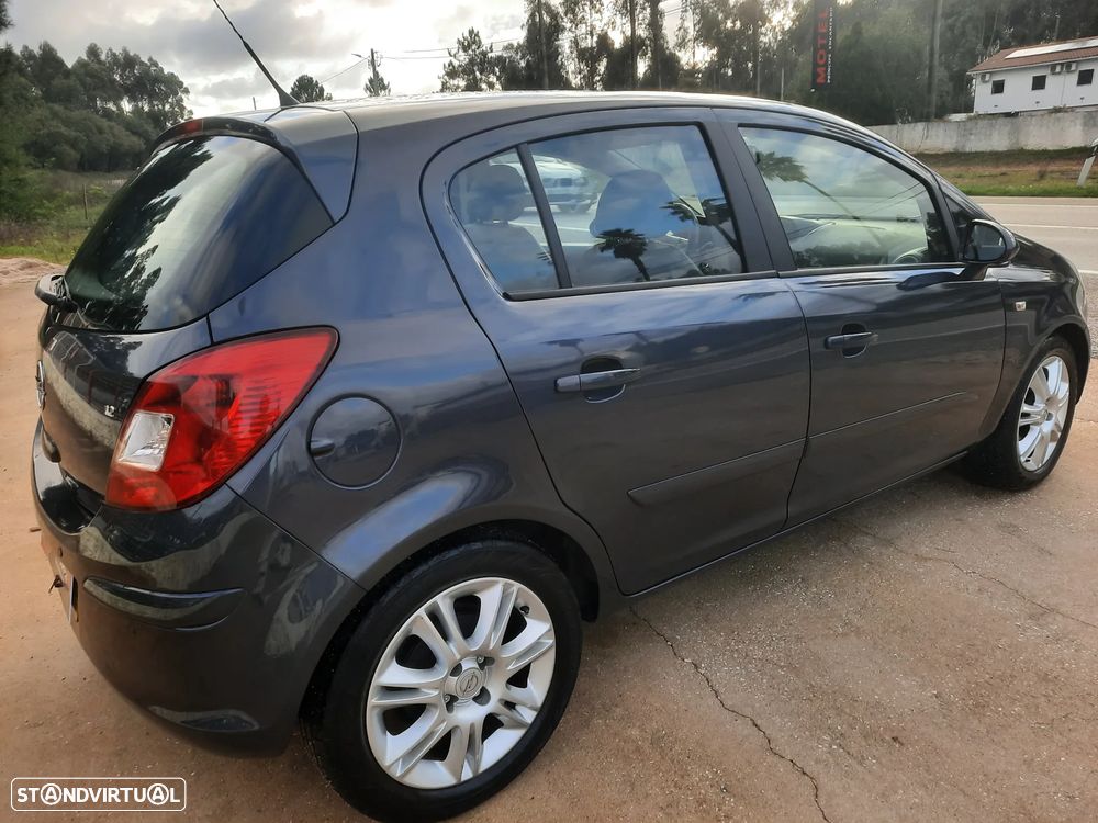 Opel Corsa 1.2 Cosmo Easytronic - 14