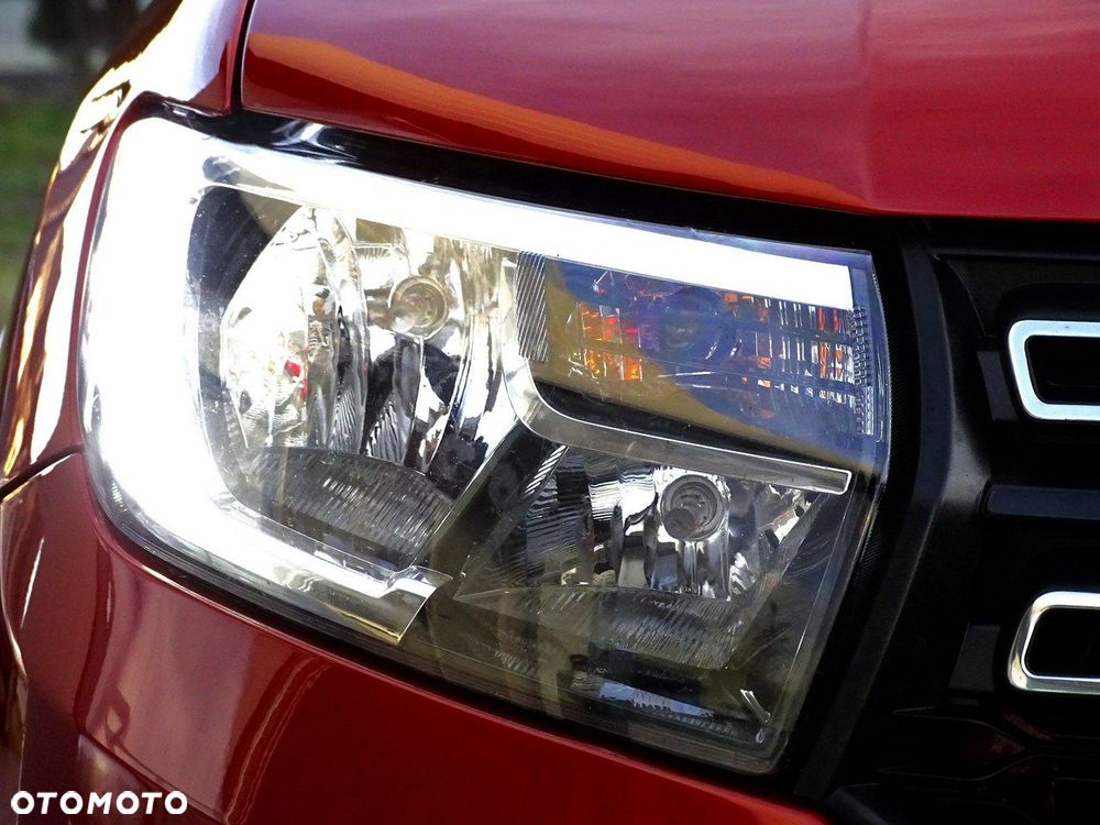 Dacia Logan TCe 90 S&S Stepway Celebration - 13