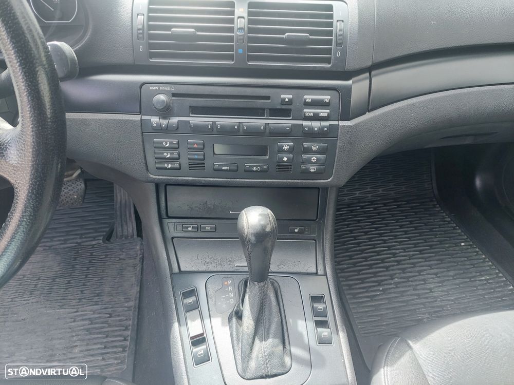 BMW 320 dA Navigator - 13