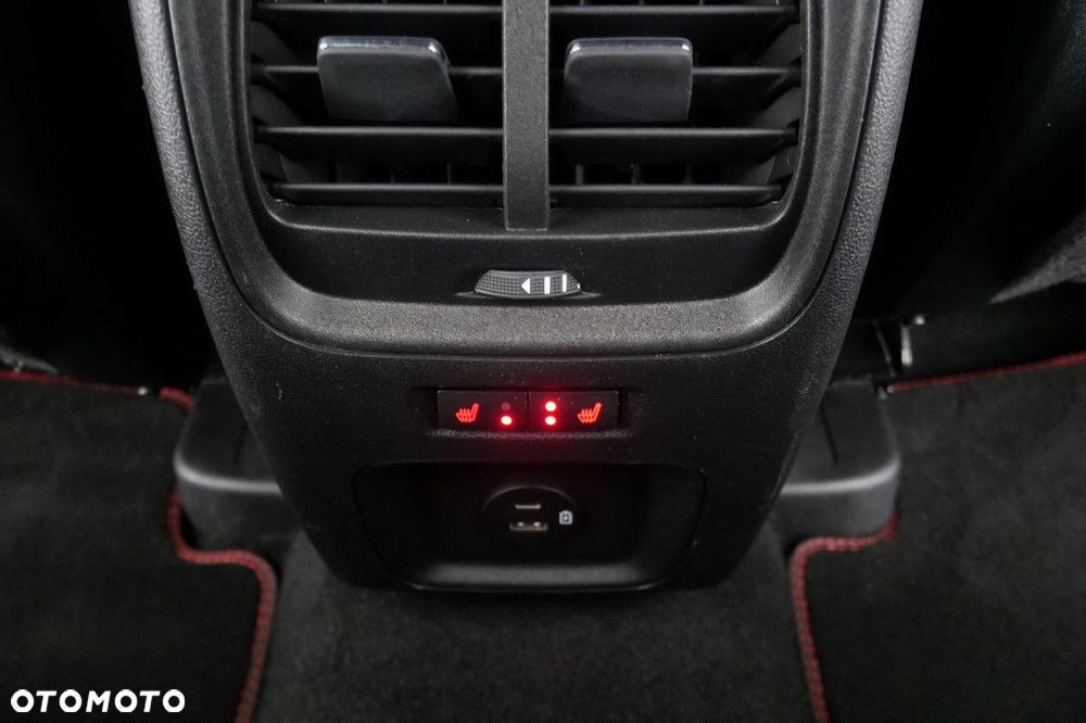 Ford Kuga 2.5 FHEV FWD ST-Line eCVT - 26