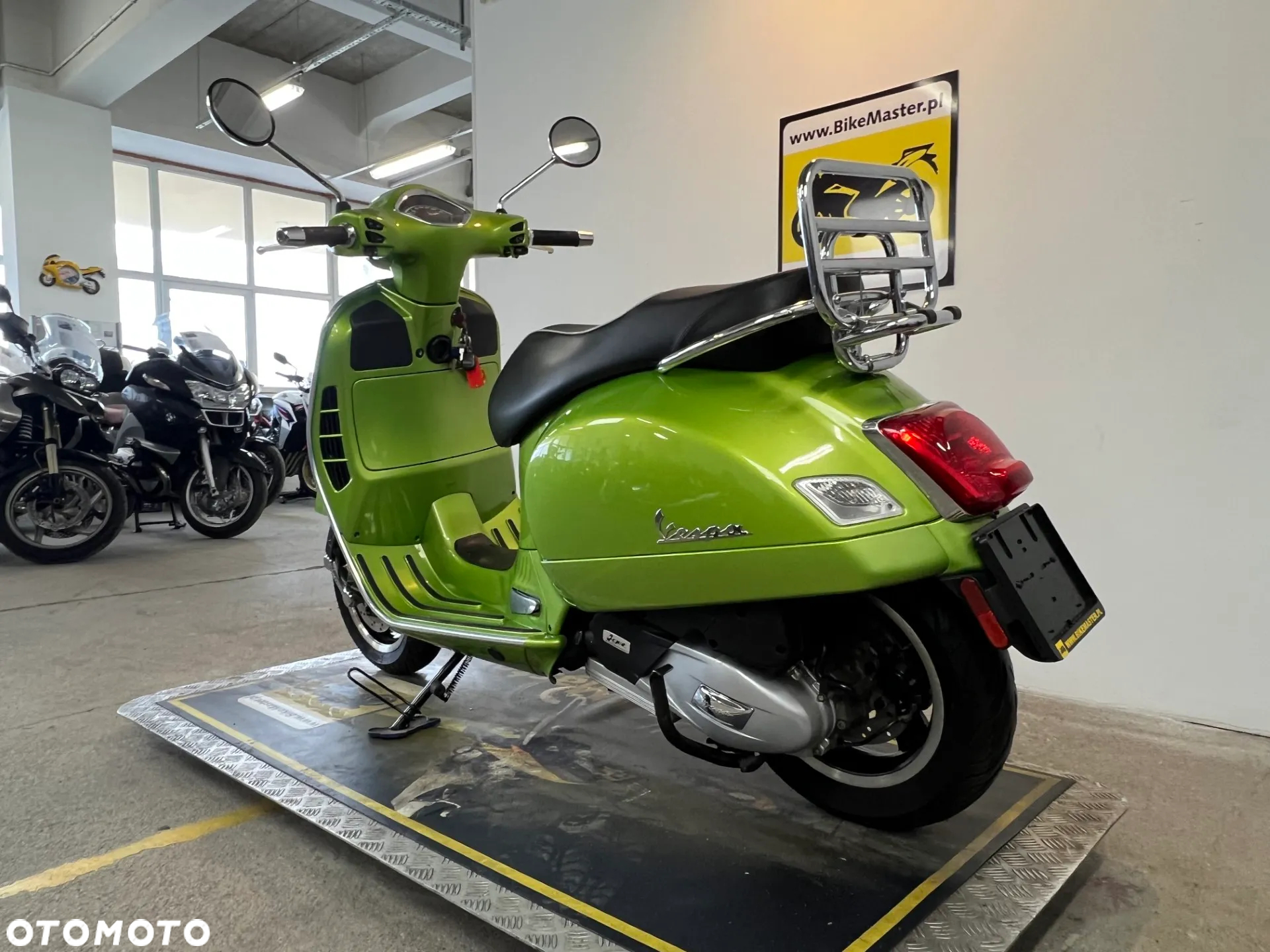 Vespa GTS - 6