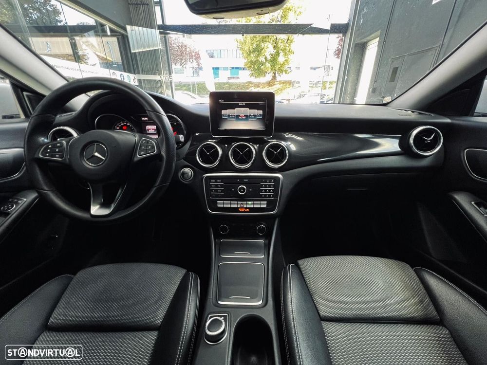Mercedes-Benz CLA 180 d Shooting Brake Urban Aut. - 22