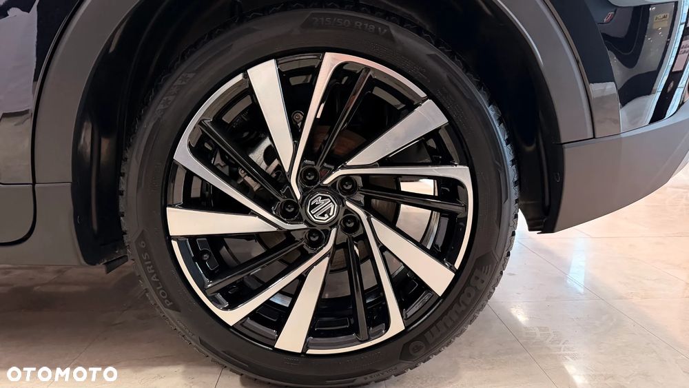 MG ZS Hybrid+ - 18