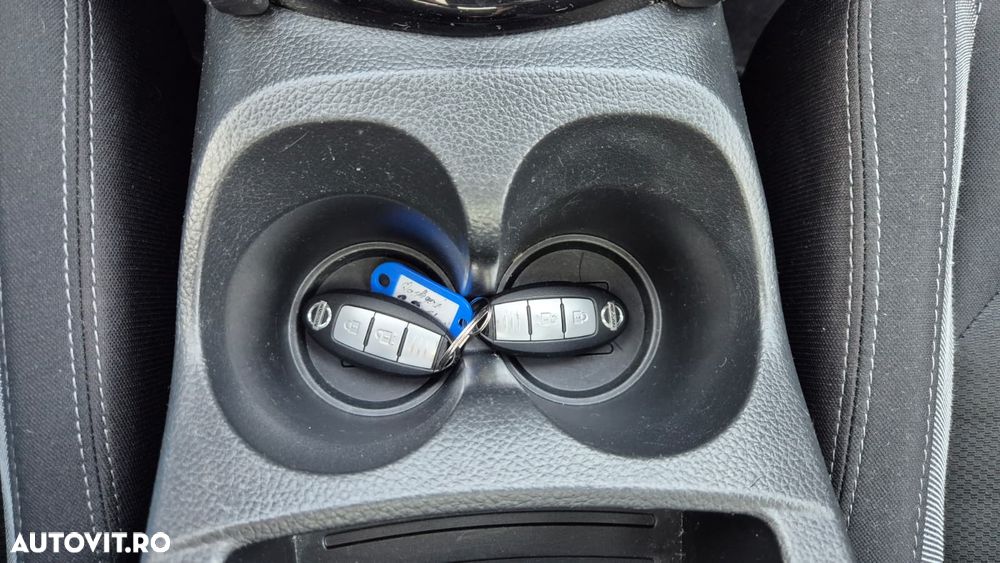 Nissan Qashqai 1.5 DCI Start/Stop N-Connecta - 19