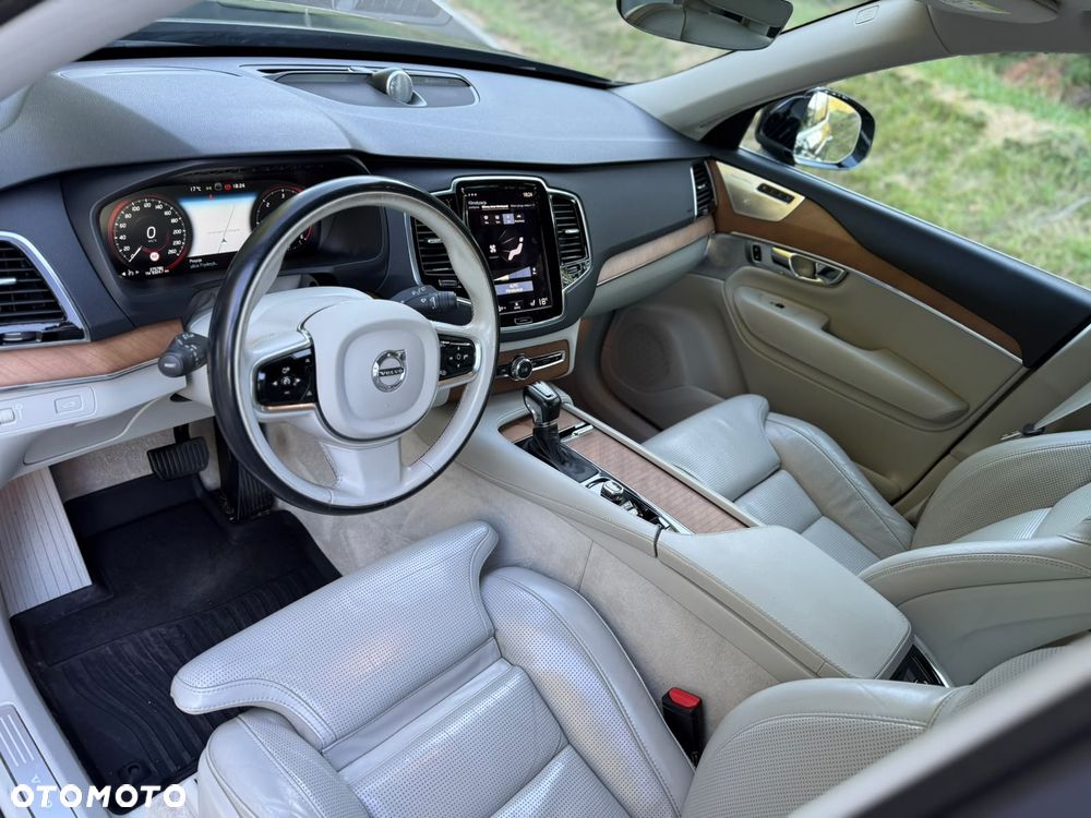 Volvo XC 90 D5 AWD Inscription 7os - 9