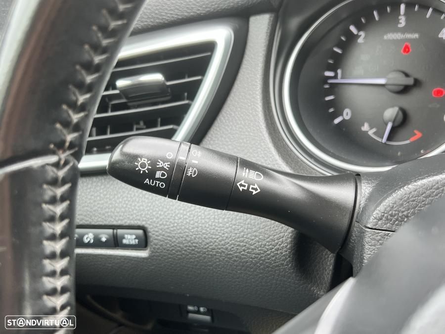 Nissan Qashqai 1.5 dCi N-Connecta - 29