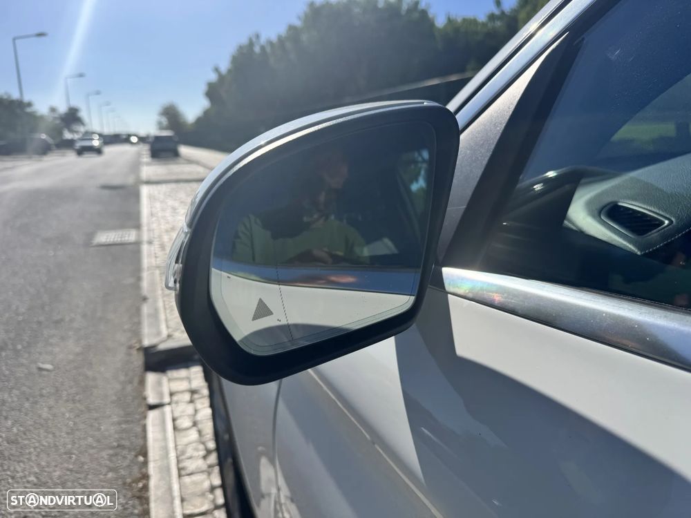Mercedes-Benz GLC 220 d 4Matic 9G-TRONIC AMG Line foto 4