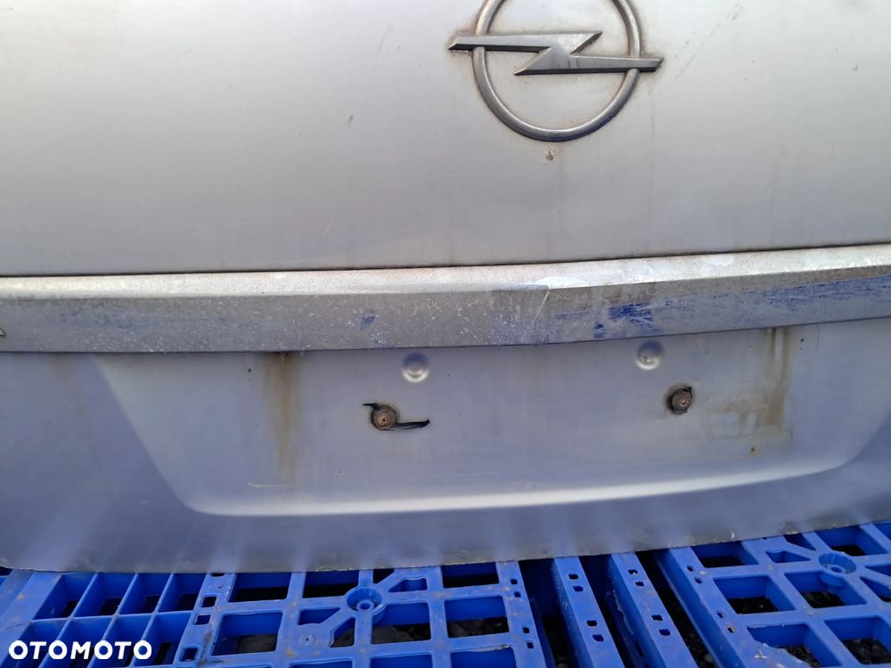 Opel Zafira B Klapa bagażnika - 2