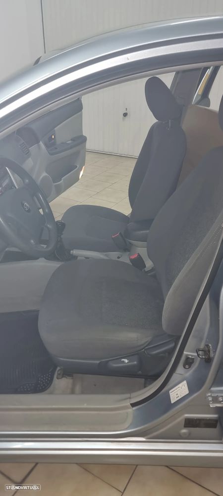 Kia Cerato 1.5 CRDi EX - 2