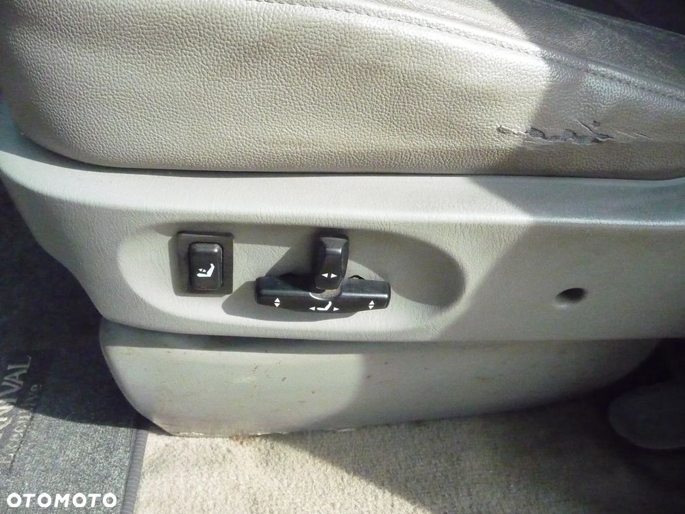 Kia Carnival - 13