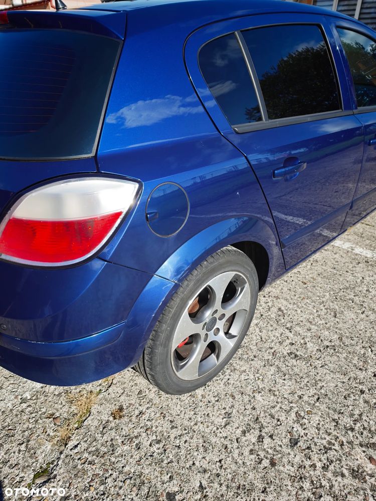 Opel Astra 1.7 CDTI Cosmo - 11