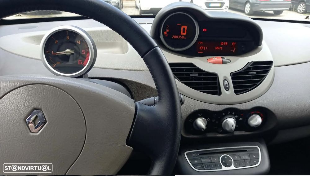 Renault Twingo 1.5 dCi Dynamique S - 11