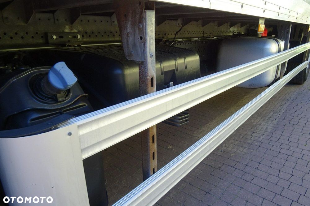 Mercedes-Benz Antos 1830 Euro6 kontener 21pal winda poduszki klima Sprowadzony - 20