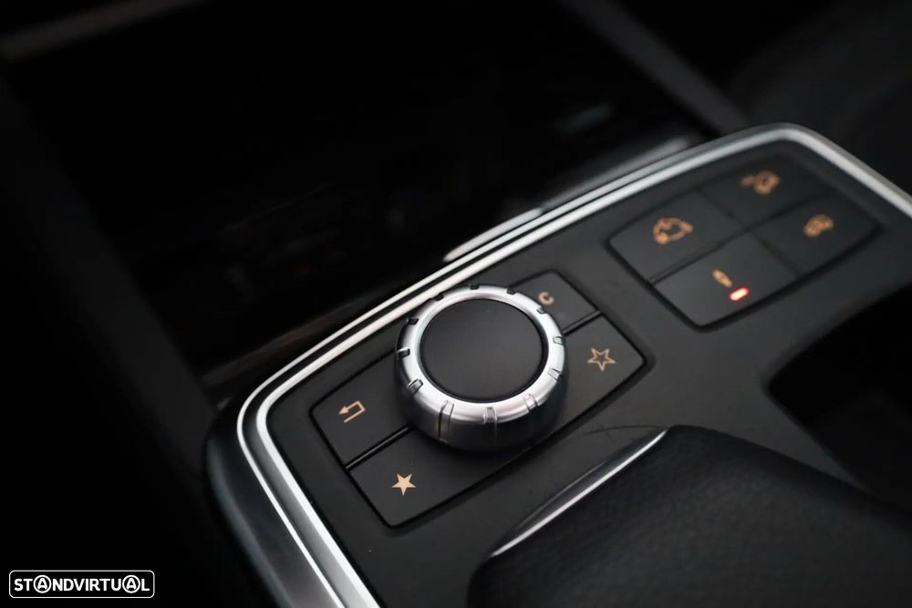 Mercedes-Benz ML 63 AMG 4Matic SpeedshiftFT 7G-TRONIC Performance Package - 42