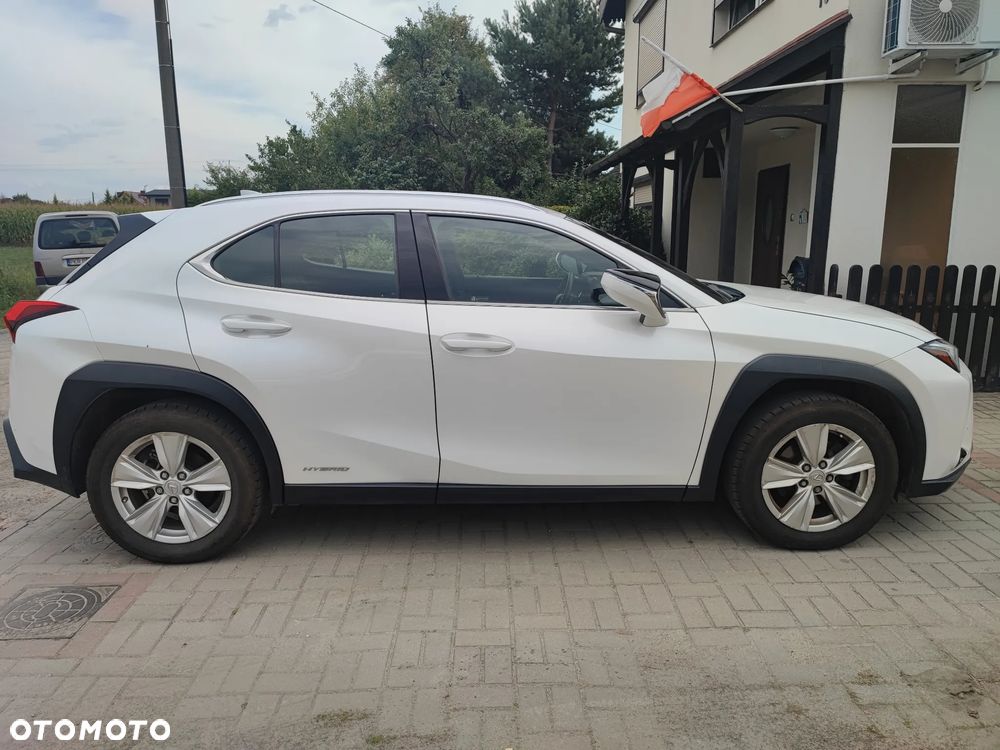 Lexus UX - 6