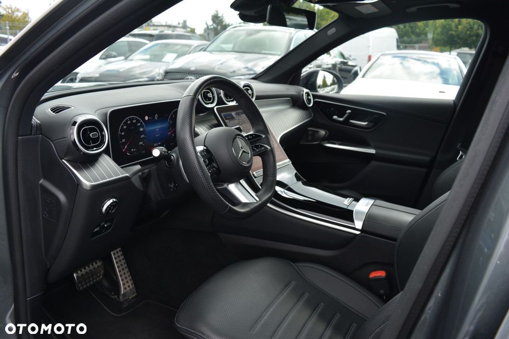 Mercedes-Benz GLC - 16