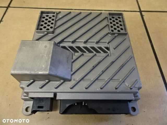 wzmacniacz c klasa w205 a2059006240 - 1