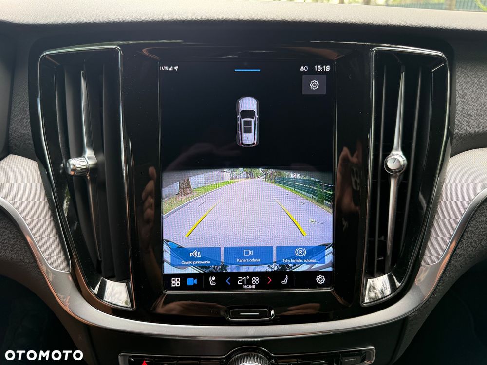 Volvo V60 T6 AWD Recharge Geartronic RDesign - 15