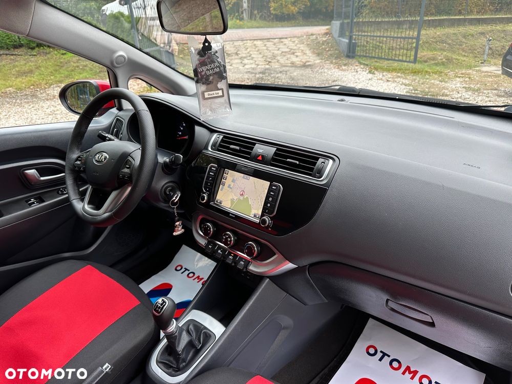 Kia Rio 1.2 L - 10