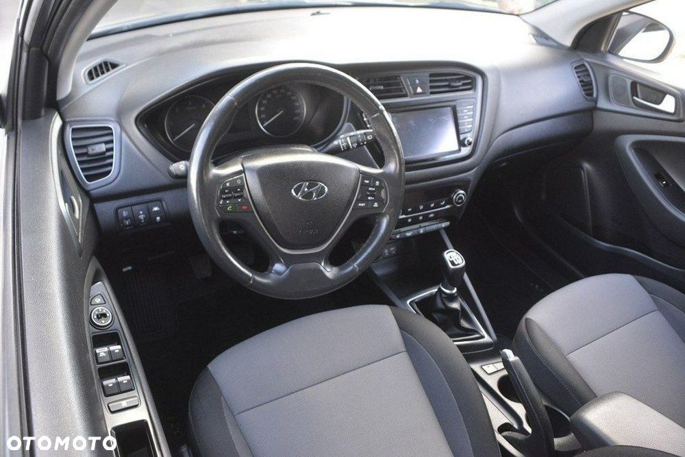 Hyundai i20 - 16