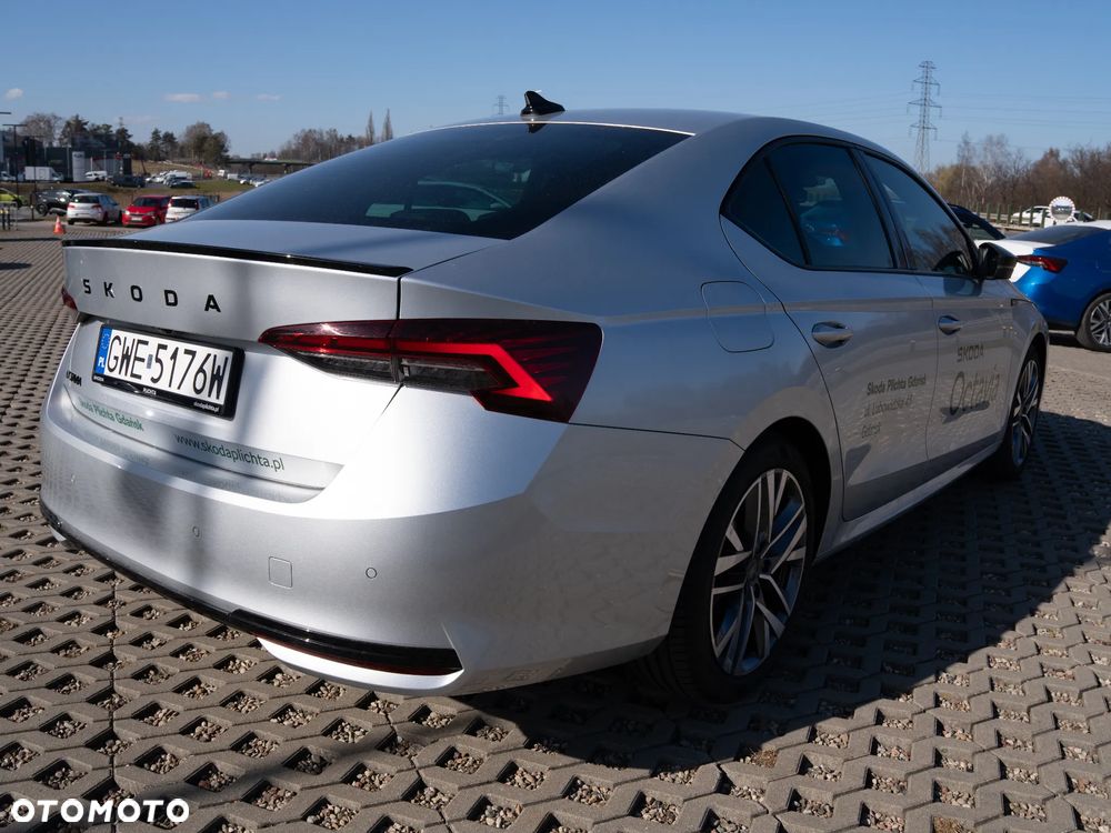 Skoda Octavia 2.0 TDI Sportline DSG - 13