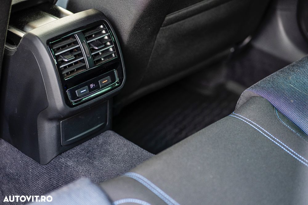 Volkswagen Passat Variant 1.4 TSI Plug-In-Hybrid DSG GTE - 27